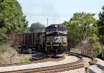 NS 8972 leads train 194 towards Elm station